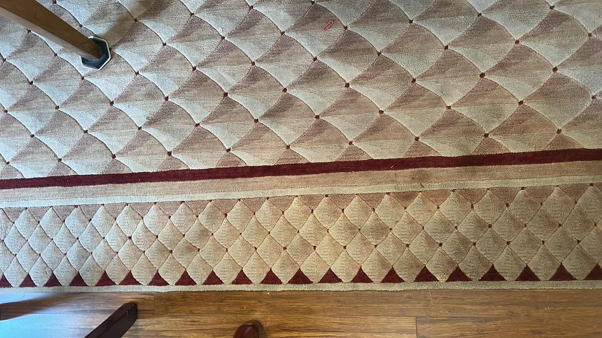 Photo 4 of BEIGE WITH BURGANDY ACCENT RUG W SHELL DESIGN 7 1/2’ x 9 1/2’