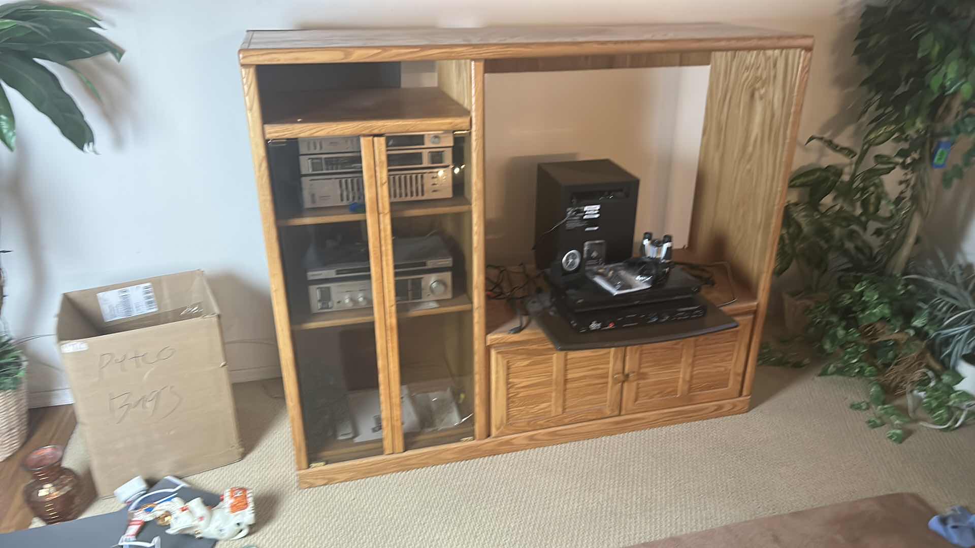 Photo 6 of OAK ENTERTAINMENT CENTER (CONTENTS SOLD SEPARATELY) 63” x 21” x 52”