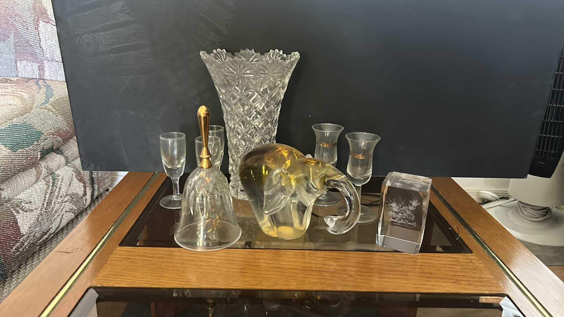 Photo 9 of GLASS AND CRYSTAL ASSORTMENT