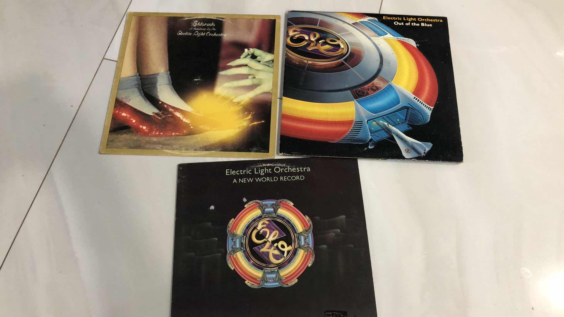 Photo 1 of ELECTRIC LIGHT ORCHESTRA RECORD ALBUMS