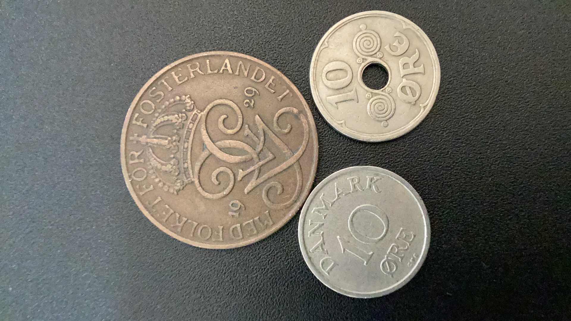 Photo 2 of 3 COLLECTIBLE COINS - 2 DENMARK  (5 ORE AND 10 ORE 1929), 1 DENMARK  10 ORE 1957