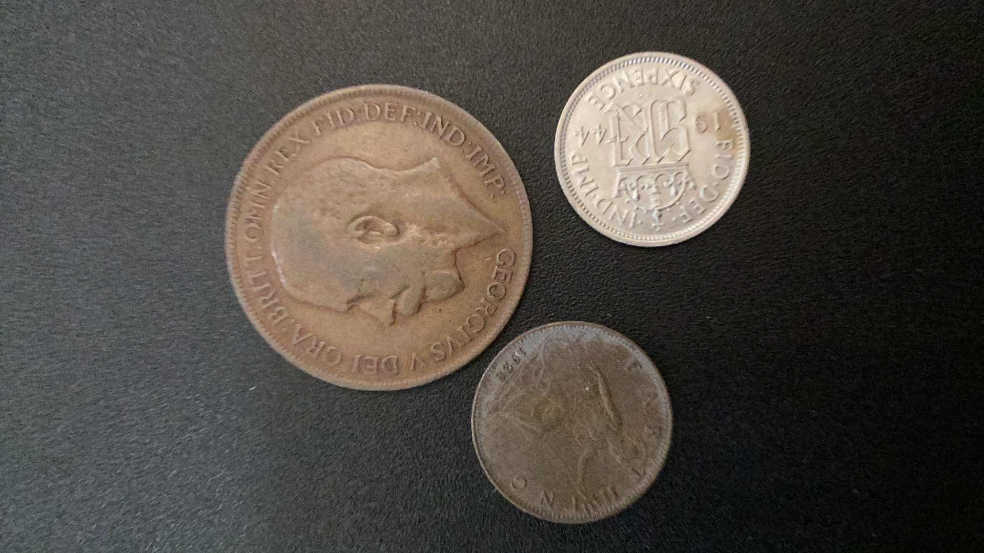 Photo 2 of 3 COLLECTIBLE COINS - GREAT BRITAIN 1921, 1928, 1944