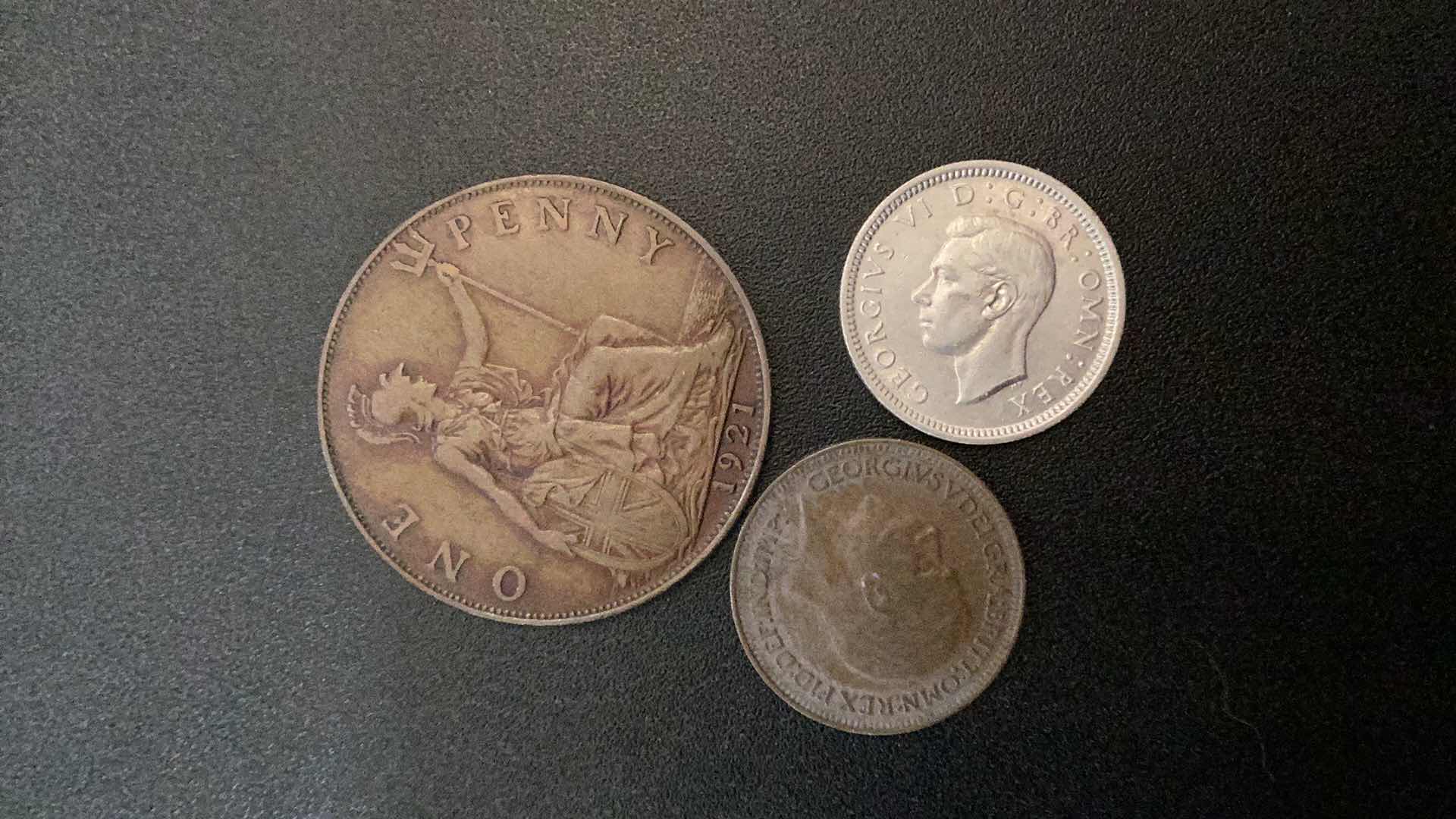 Photo 1 of 3 COLLECTIBLE COINS - GREAT BRITAIN 1921, 1928, 1944