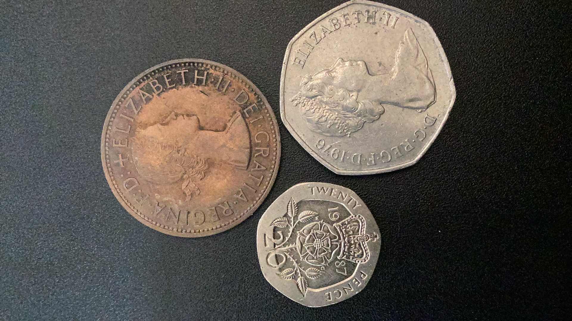 Photo 1 of 3 COLLECTIBLE COINS - GREAT BRITAIN 1967,  1976, 1987