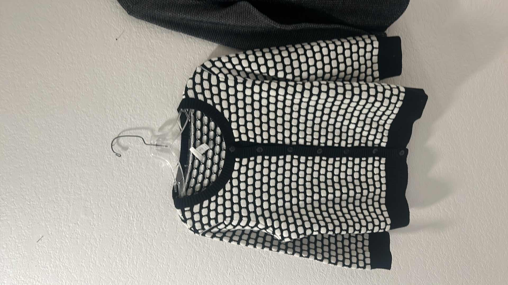 Photo 2 of 2 MEDIUM SWEATERS FROM CHICOS
