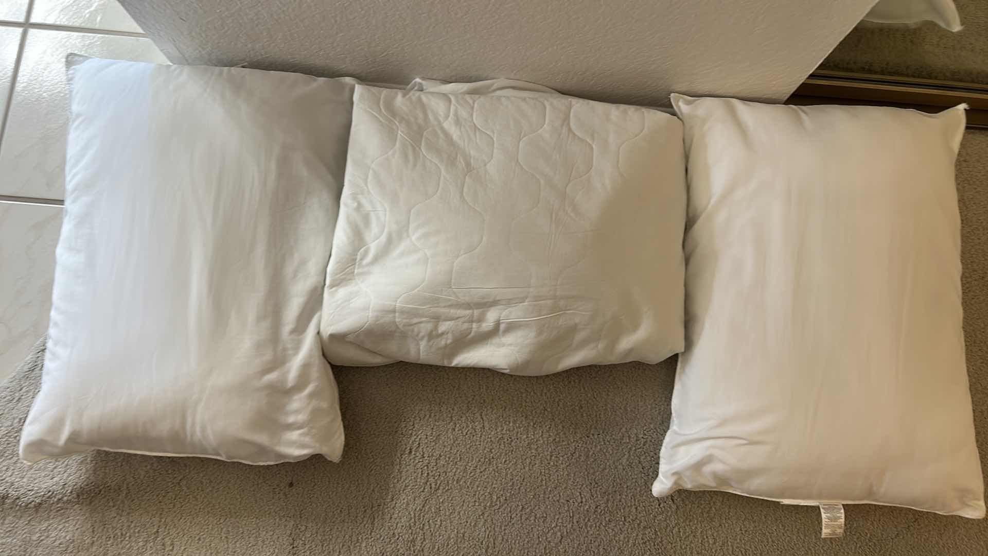 Photo 6 of 2 REG PILLOWS AND QUEEN WATERPROOF MATTRESS COVER