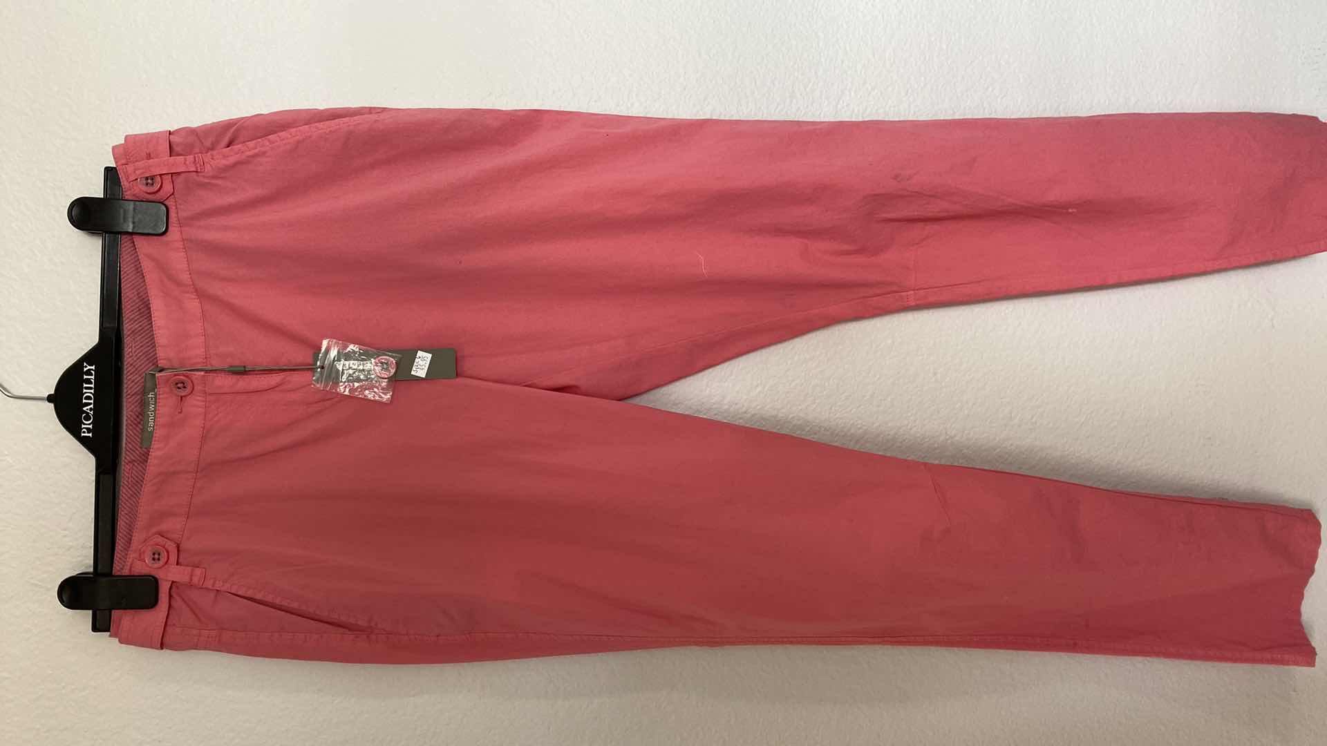 Photo 1 of NWT WOMEN’S SIZE 6 SANDWICH LIGHT WEIGHT PANTS 