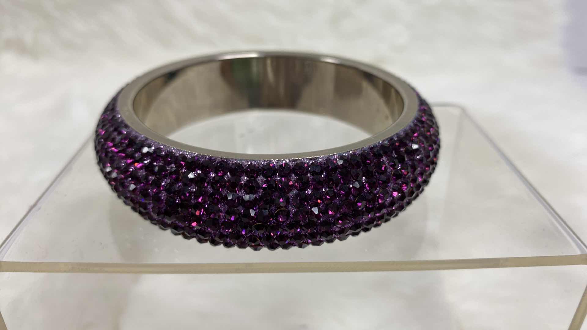 Photo 4 of NEW BRACELET COSTUME JEWELRY 