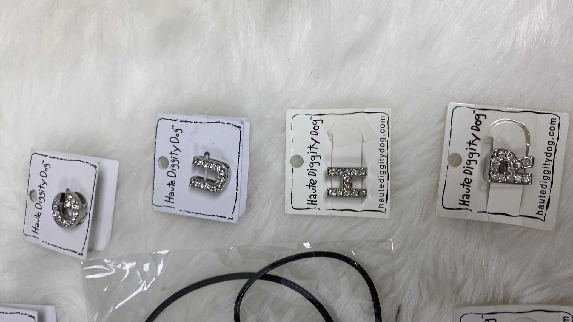 Photo 2 of NEW 10-PIECES COSTUME JEWELRY 