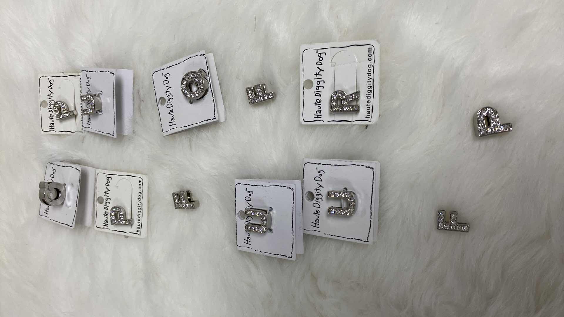 Photo 4 of NEW 12-PIECES COSTUME JEWELRY 