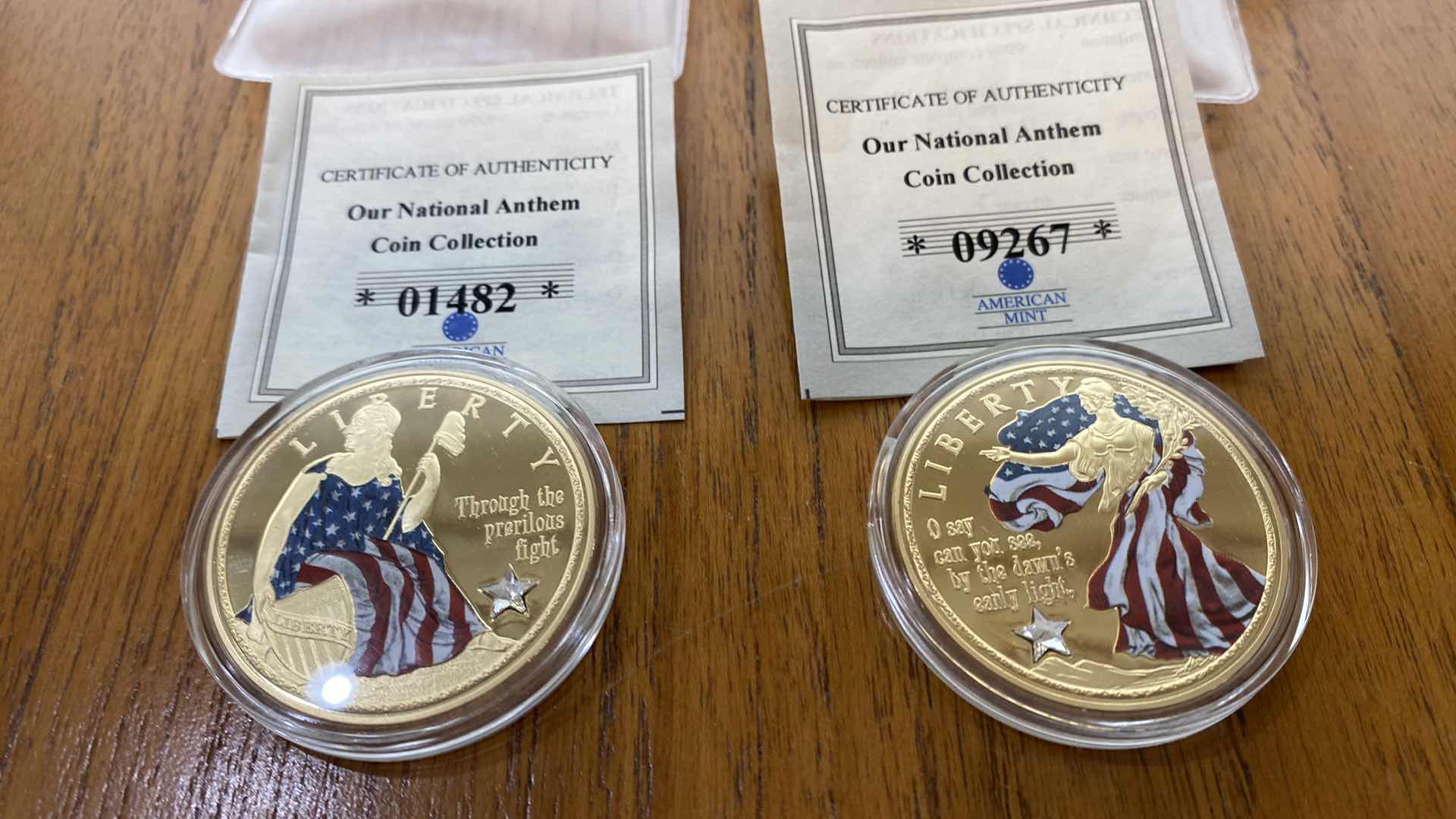Photo 4 of PAIR OF AMERICAN MINT TRIBUTE TO NATIONAL ANTHEM COMMEMORATIVE COIN SWAROVSKI CRYSTAL 