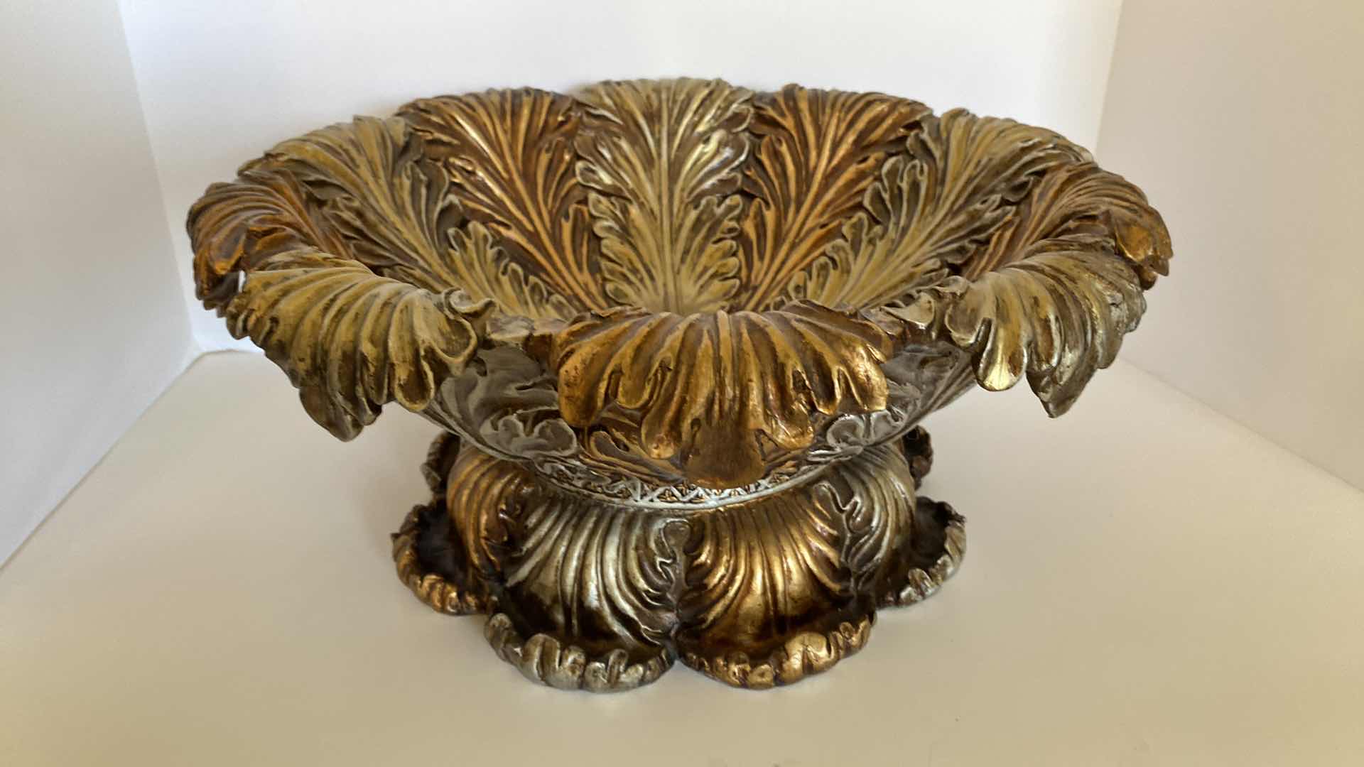 Photo 4 of LIFE STYLES HEAVY ACANTHUS LEAF VESSEL 16.5”