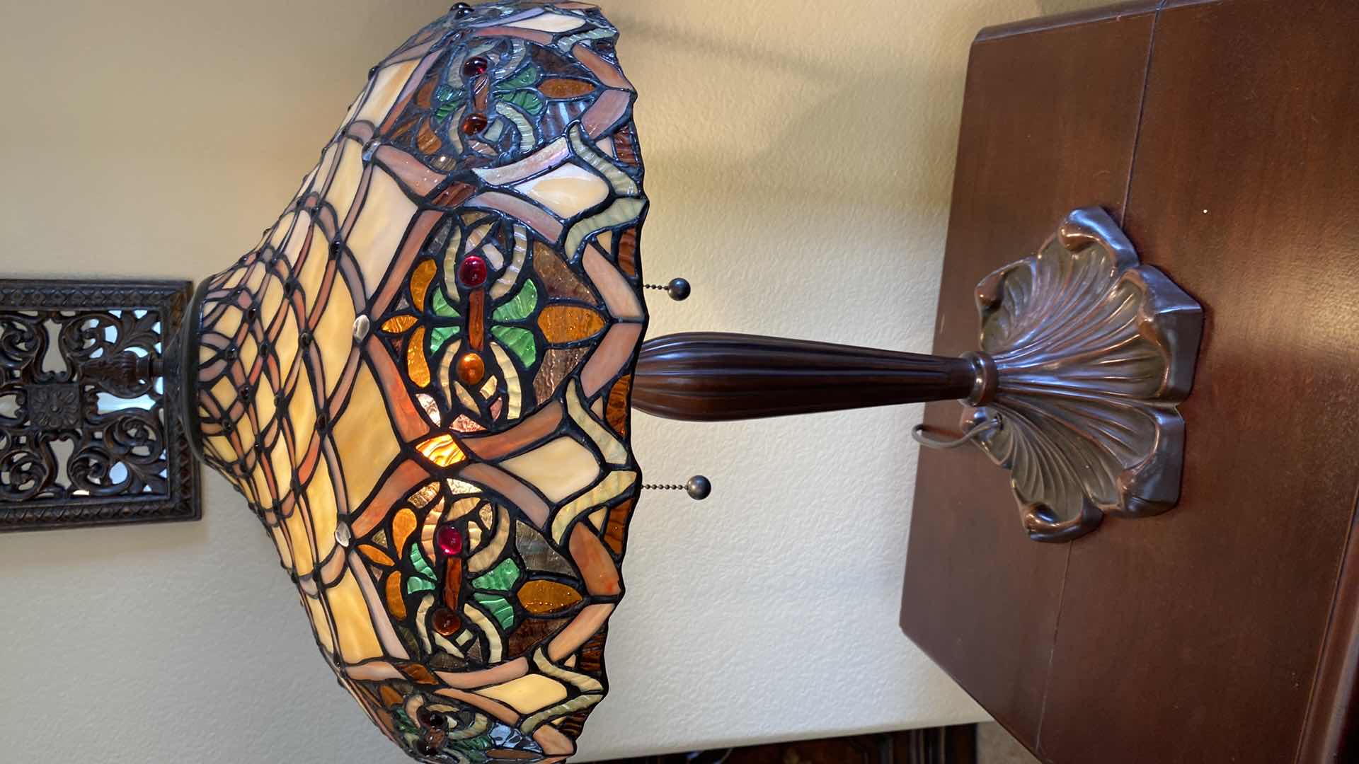 Photo 4 of TIFFANY STYLE STAINED GLASS LAMP H23”