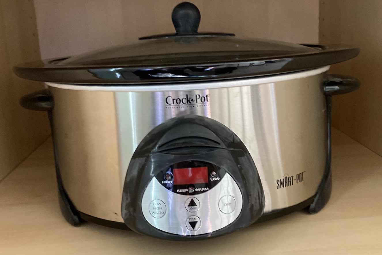 Photo 1 of CROCK-POT WITH LID