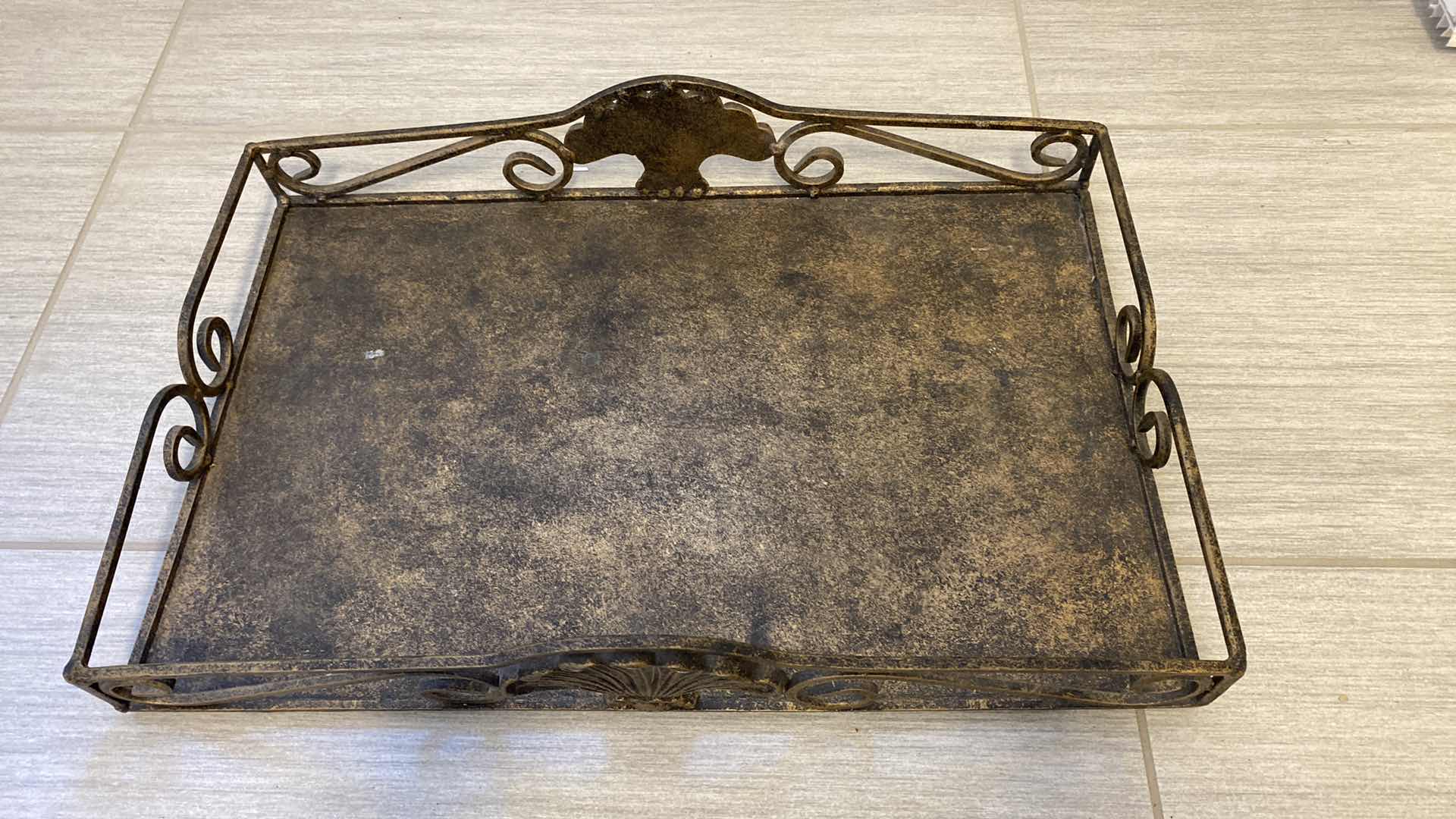 Photo 2 of METAL TUSCAN STYLE SERVING TRAY 20“ x 13“