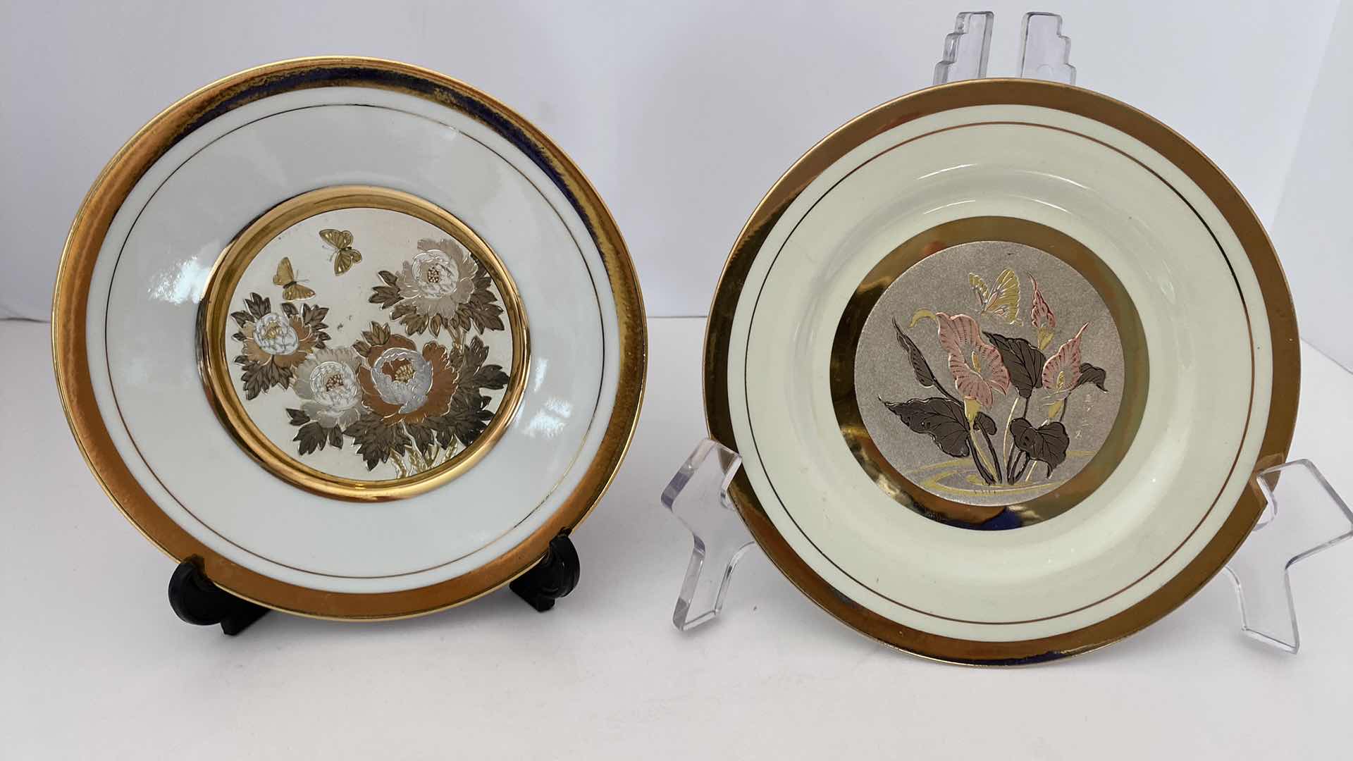 Photo 1 of PAIR OF CHOKIN 24K COLLECTOR PLATES 6”