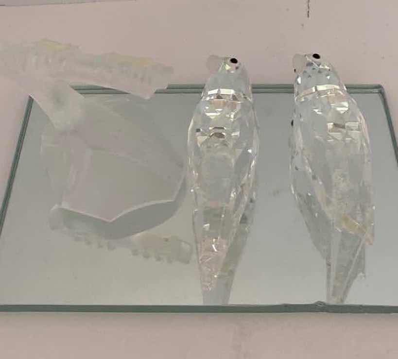 Photo 1 of SWAROVSKI PARROTS AND PERCH, PERCH MEASURES 2 1/2” x 2 1/2”