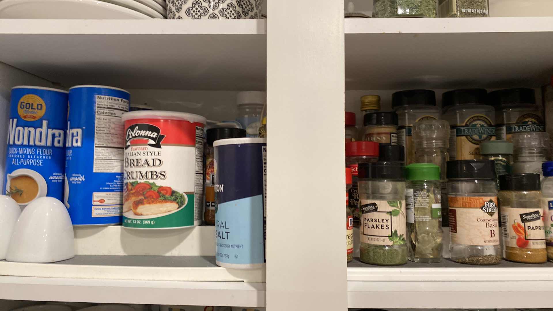 Photo 4 of CONTENTS OF KITCHEN CABINET DISHES GLASSES SPICES