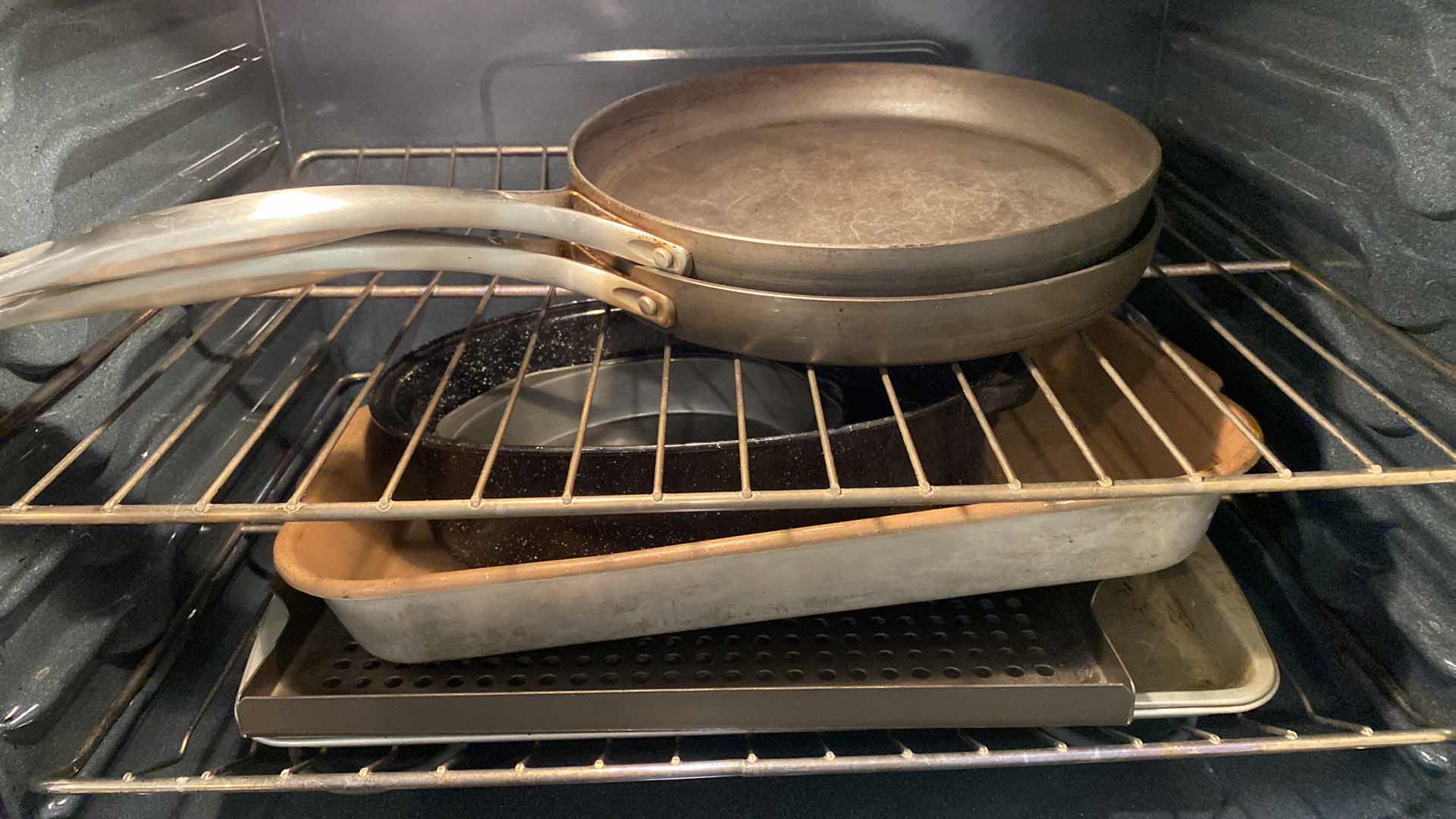 Photo 1 of CONTENTS KITCHEN OVEN BAKEWARE AND SKILLETS