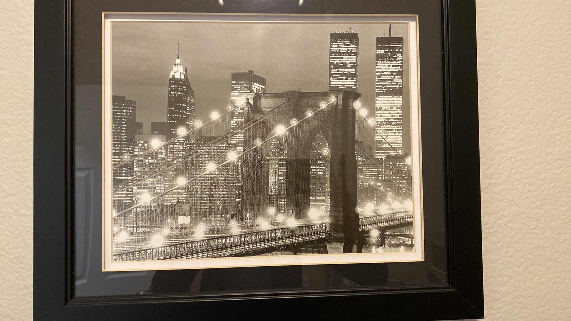 Photo 2 of FRAMED NEW YORK SKY LINE ARTWORK 17“ x 14“