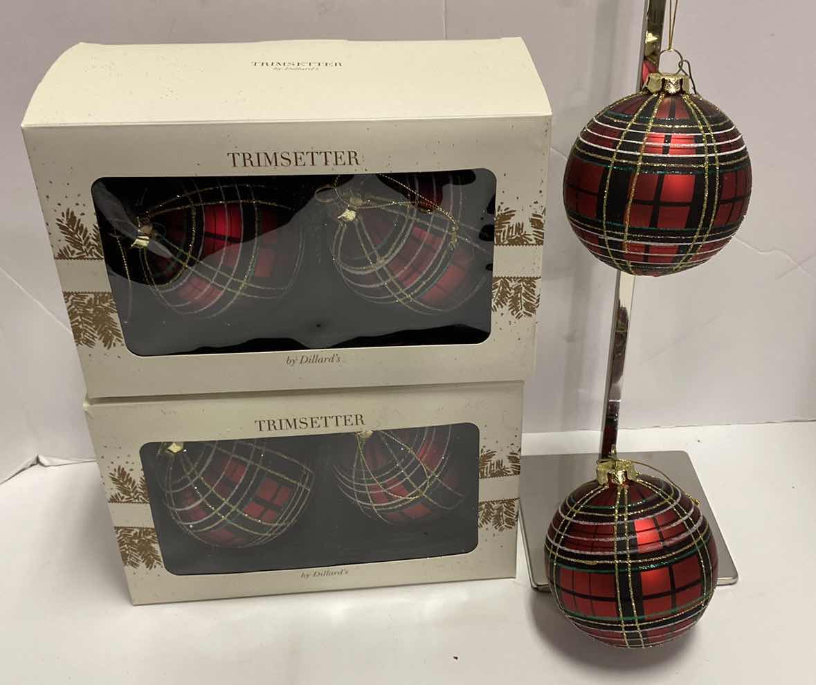 Photo 1 of 6 GLASS PLAID TRIMSETTER CHRISTMAS ORNAMENTS FROM DILLARDS 4” NOT INCLUDING  STRING