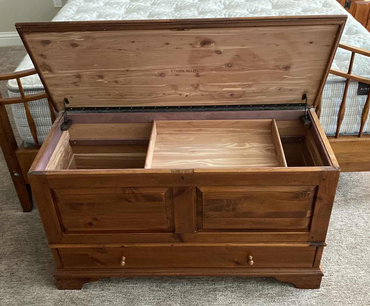 Photo 1 of MID CENTURY MODERN ETHAN ALLEN PINE CEDAR CHEST WITH KEY 44“ x 17 1/2“ H 25” - SOME SCRATCHES