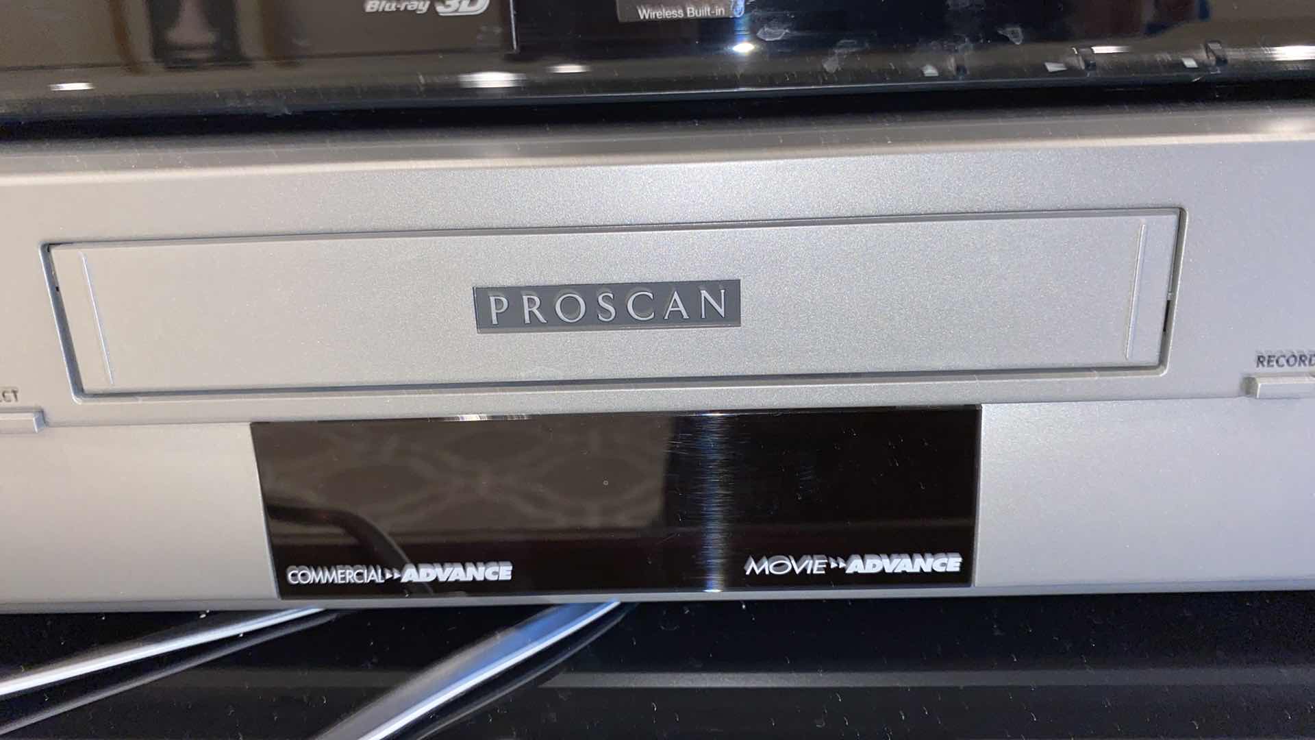 Photo 3 of SONY BLUE RAY DVD PLAYER AND PROSCAN VHS PLAYER