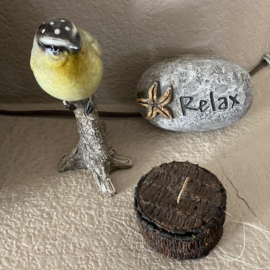 Photo 3 of 4-HOME DECOR RELAX ROCK, BIRD AND MORE