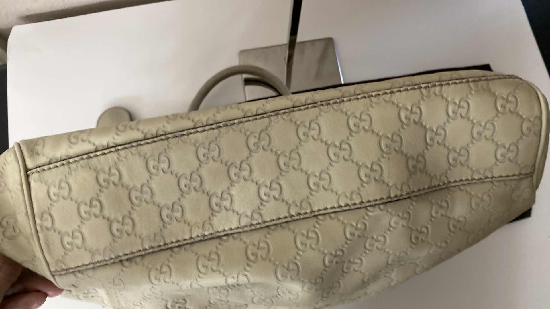Photo 9 of UNAUTHENTICATED GUCCI BEIGE GICCISSMA LEATHER MEDIUM HOBO HANDBAG AND WALLET - SHOWS WEAR