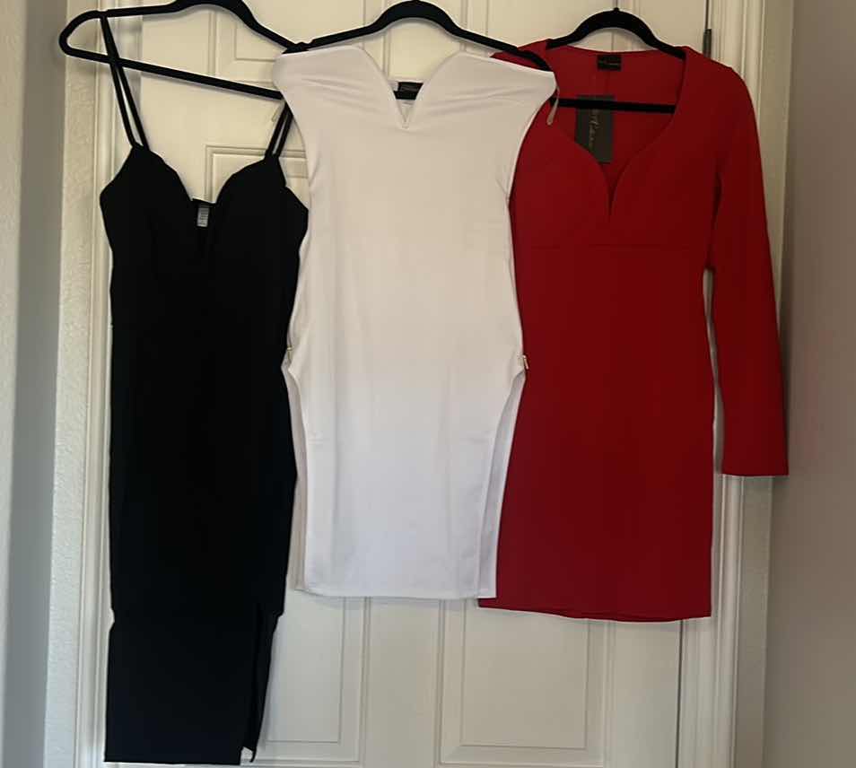 Photo 1 of 3 WOMENSWEAR BY 2 FORPLAY, 1 BOULEVARD COLLECTION, DRESSES SIZE L