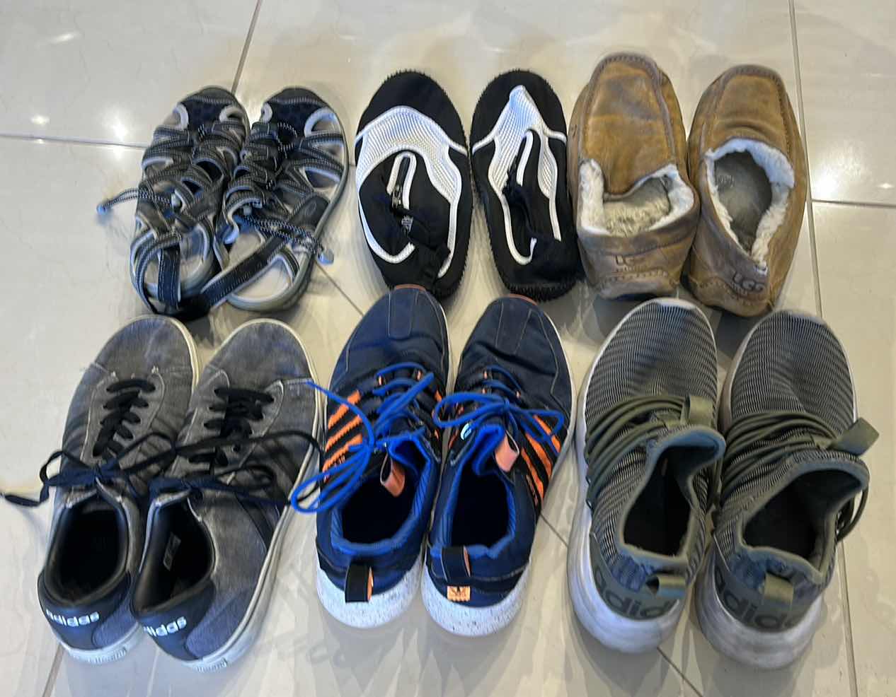 Photo 1 of 6 PAIRS MENS SHOES SIZE 10 AND 10.5