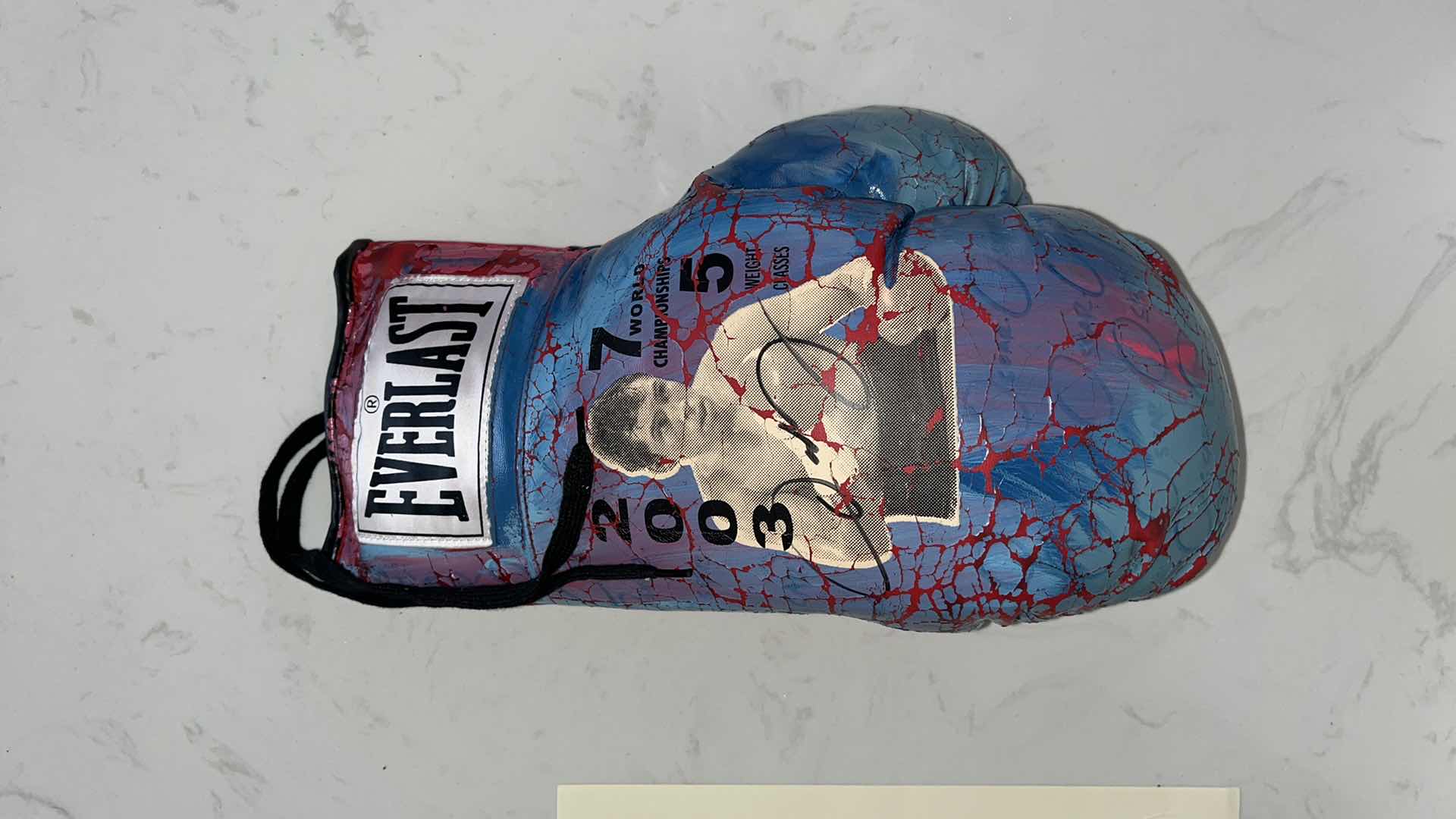 Photo 1 of LIMITED EDITION ART GLOVE BY LATE STEVE KAUFMAN SIGNED BY OSCAR DELAHOYA #63/150