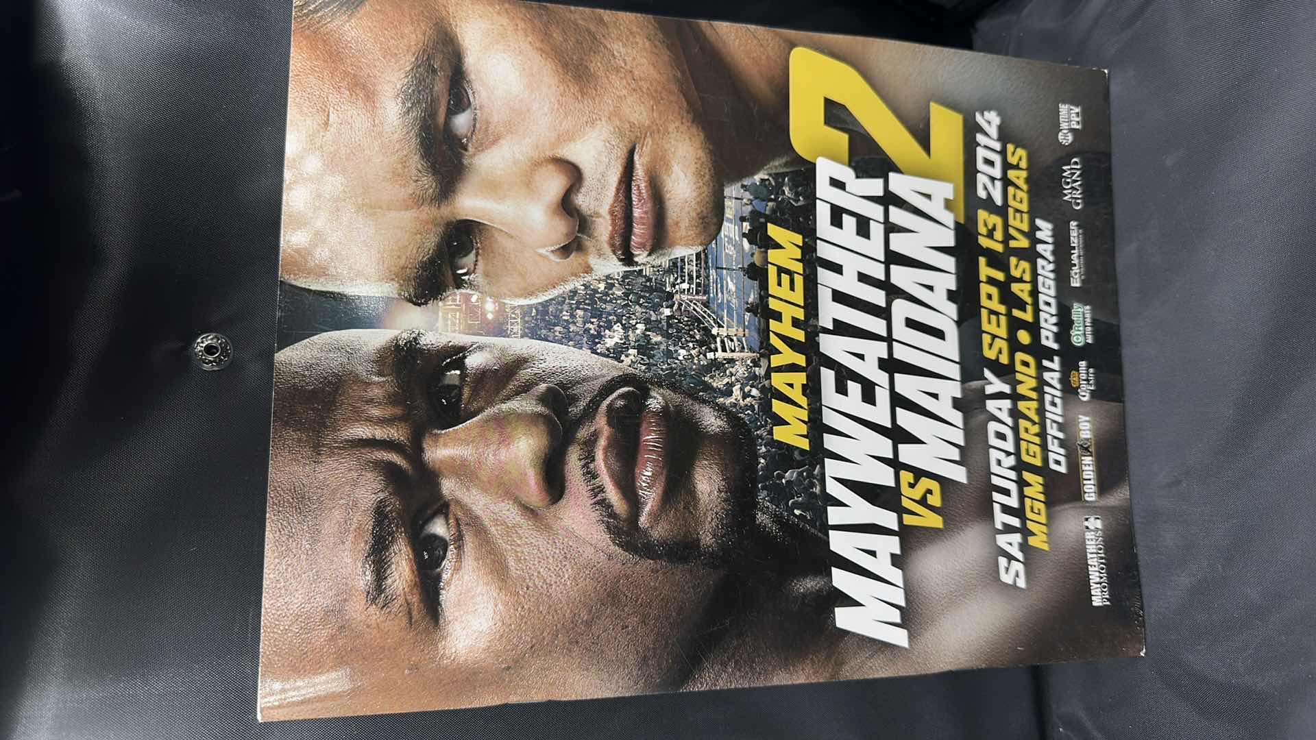 Photo 1 of MAYWEATHER VS MAIDANA OFFICIAL FIGHT PROGRAM