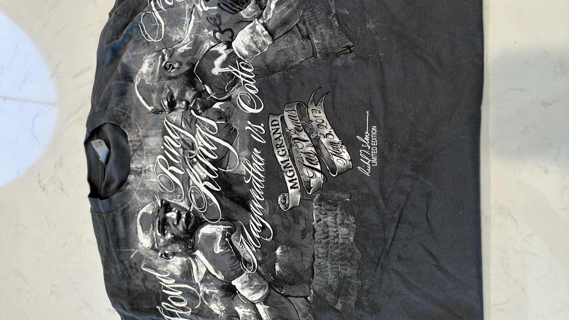 Photo 1 of FLOYD MAYWEATHER VS MIGUEL COTTO SHIRT S