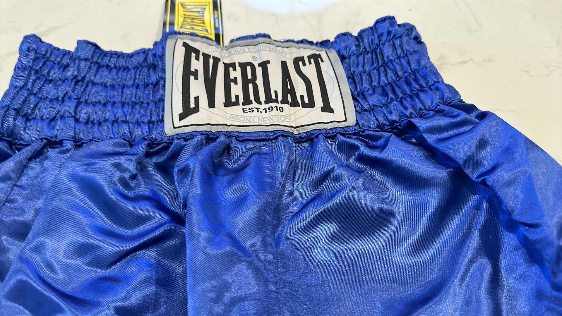 Photo 2 of BLUE EVERLAST BOXING TRUNKS SMALL