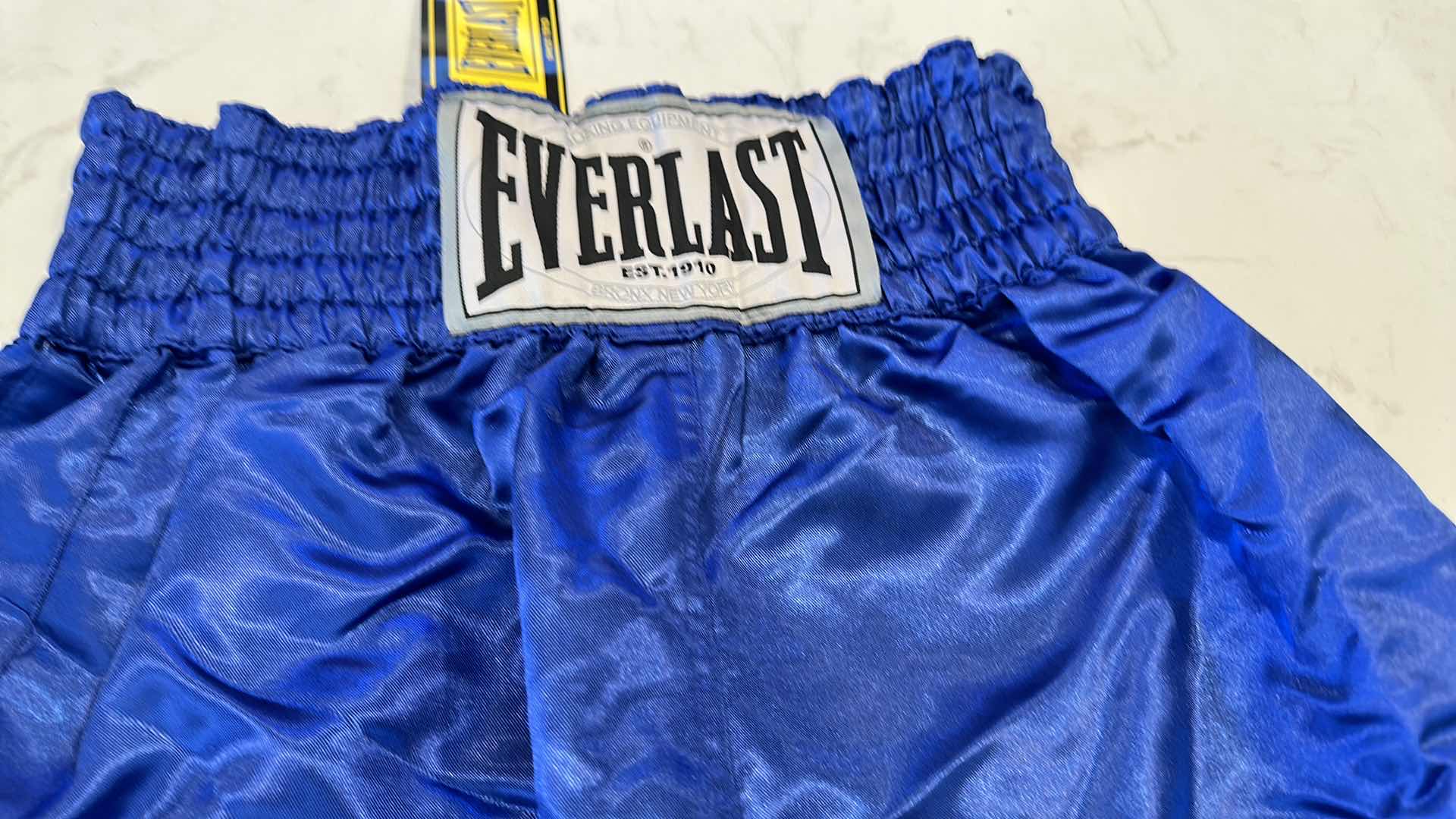 Photo 2 of BLUE EVERLAST BOXING TRUNKS SMALL