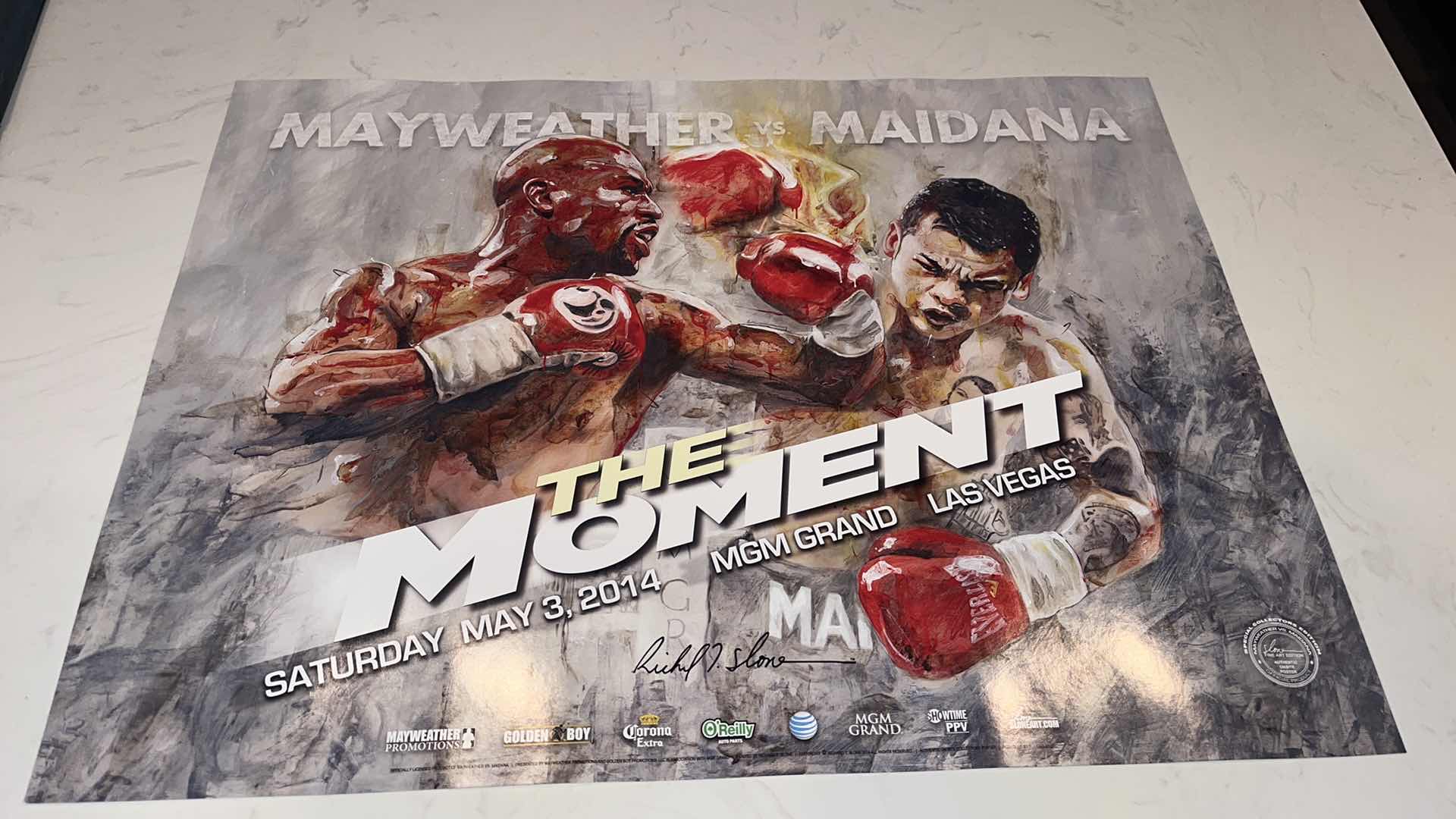 Photo 1 of MAYWEATHER VS MAIDANA FIGHT POSTER W18IN H2FT