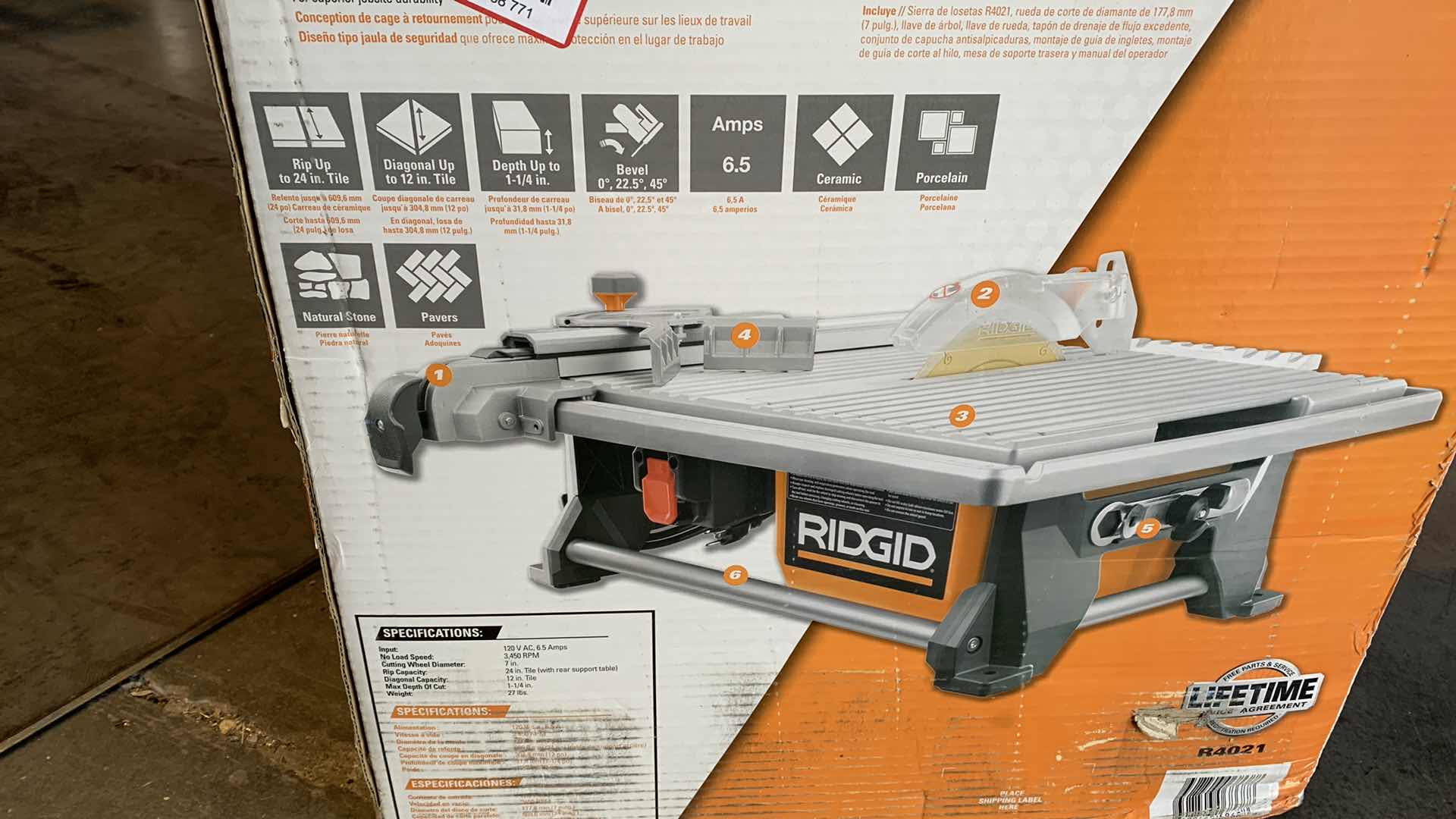 Photo 3 of RIGID 7” TABLE TOP WET SAW R4021