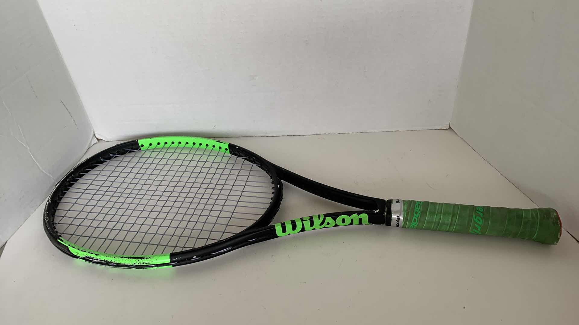 Photo 1 of WILSON BLADE 98 V6