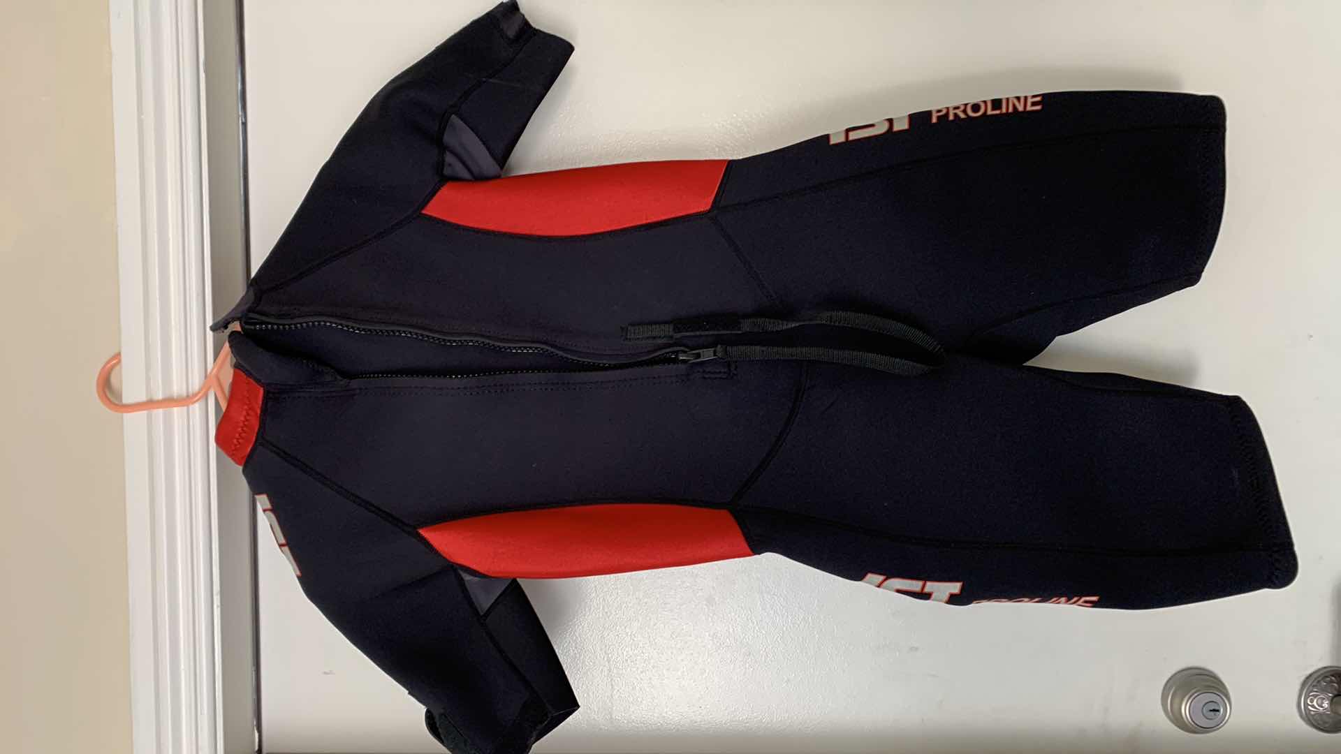 Photo 3 of IST PROLINE WOMENS SPRING SHORTY WETSUIT SIZE 11