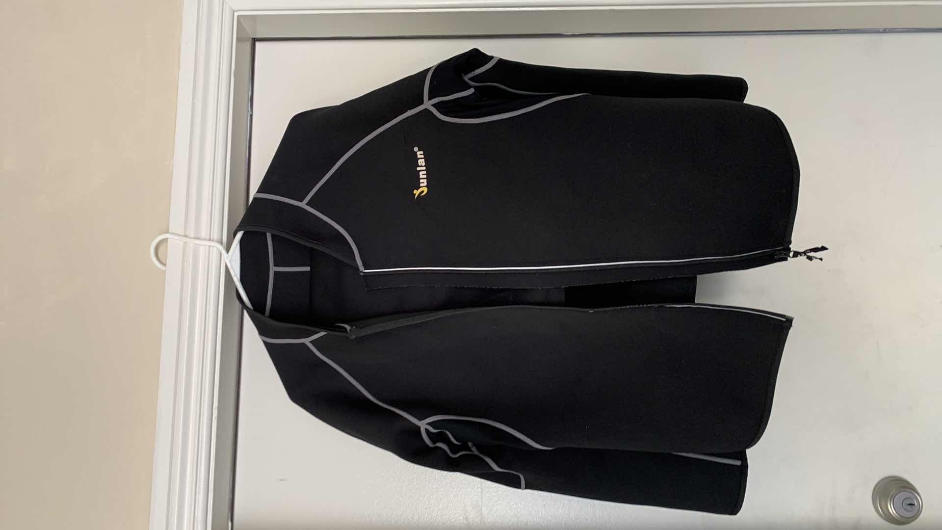 Photo 1 of SUNLAN MENS THIN WETSUIT TOP AND BOTTOM SIZE 3XL