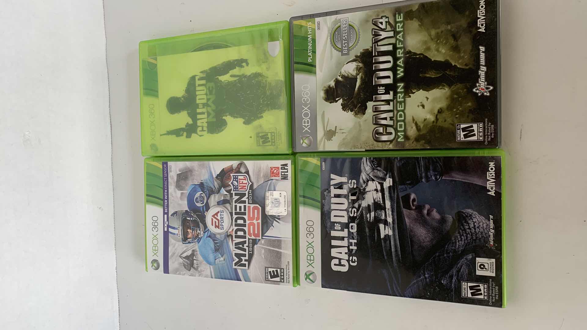 Photo 1 of XBOX 360 GAMES