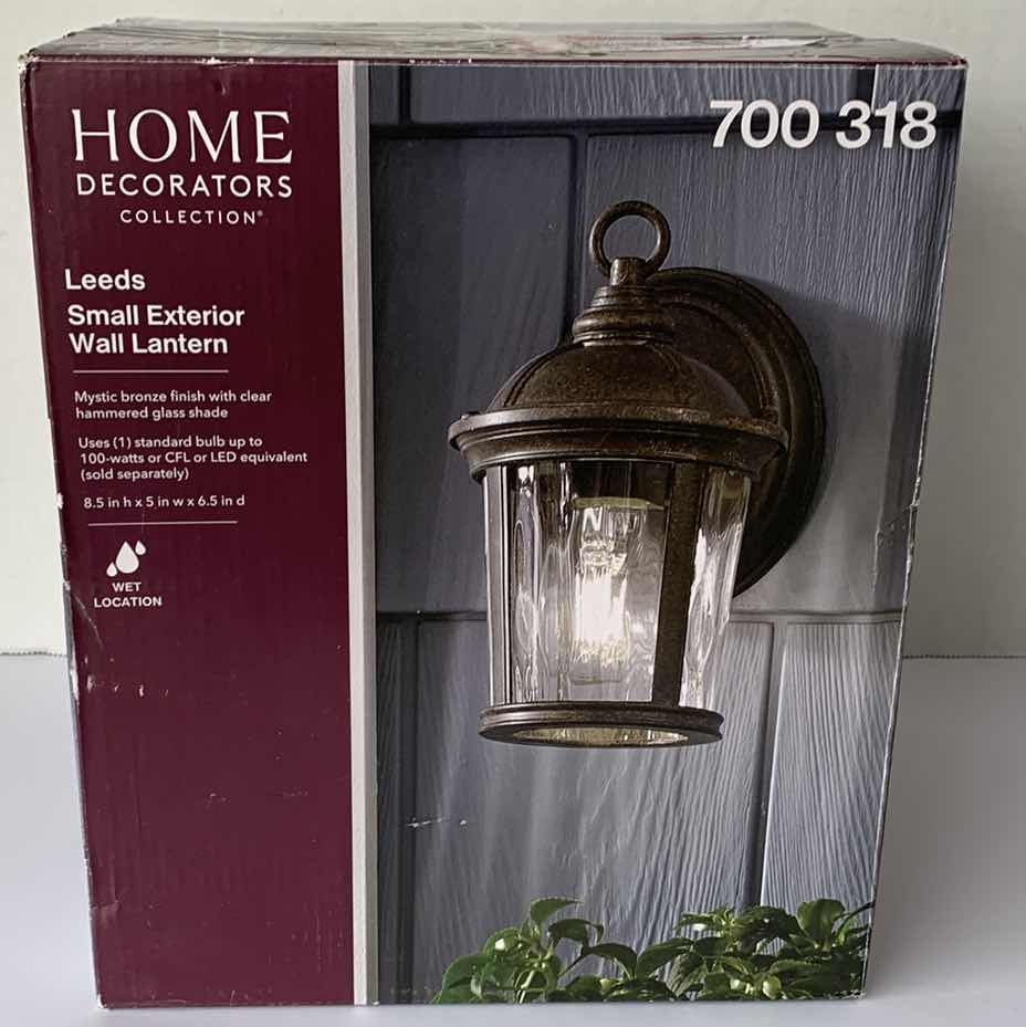 Photo 1 of HOME DECORATORS COLLECTION LEEDS SMALL EXTERIOR WALL LANTERN BRONZE FINISH 700 318