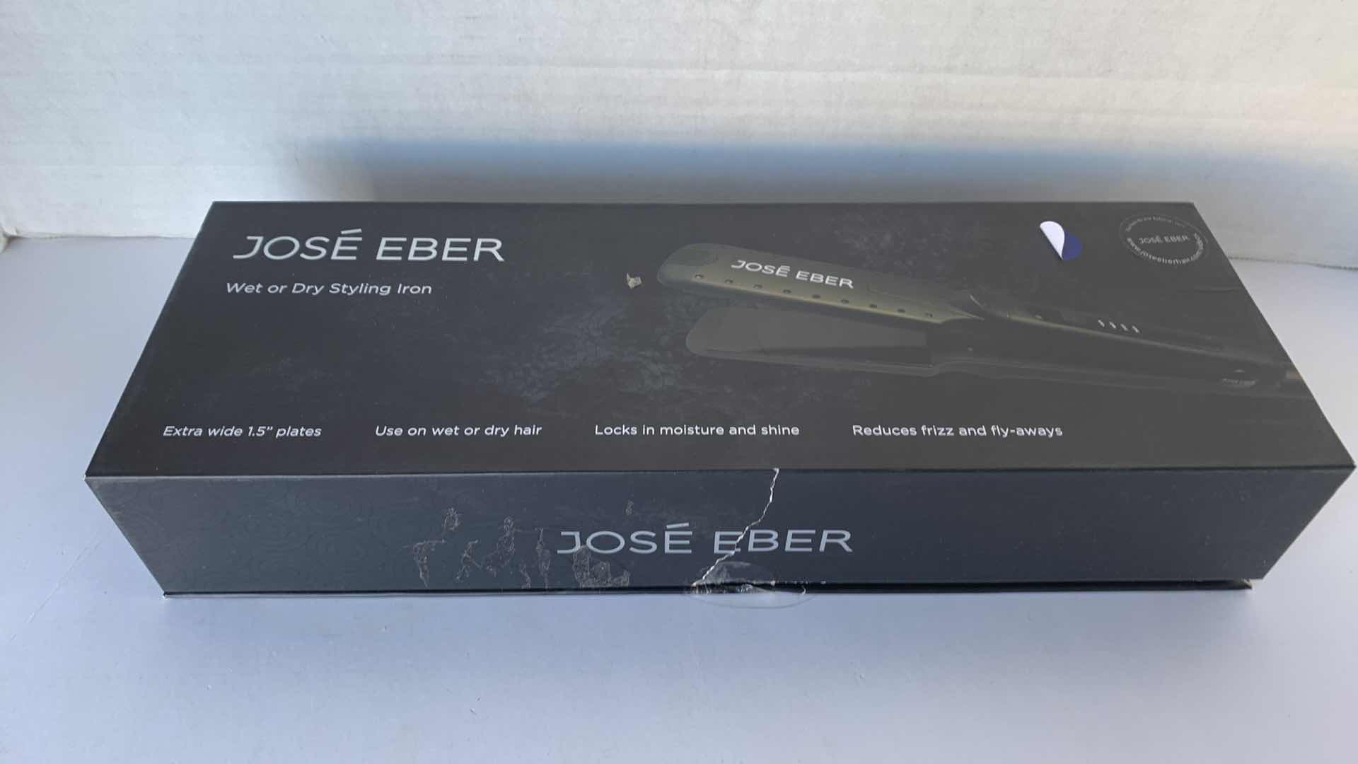 Photo 1 of JOSE EBER WET OR DRY STYLING IRON