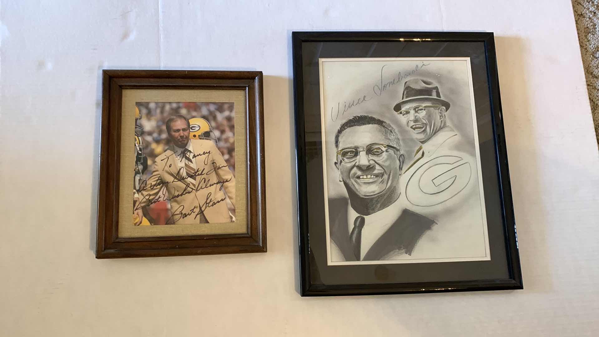 Photo 1 of GREEN BAY PACKERS UNAUTHENTICATED BART STARR AUTOGRAPH AND A VINCE LOMBARDI PRINT