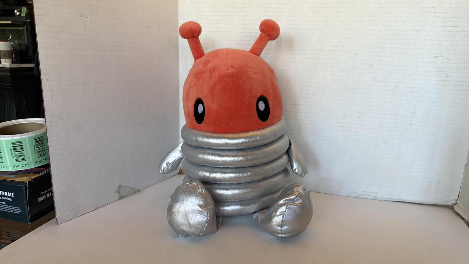 Photo 1 of 2- PILLOWFORT ALIEN SUIT