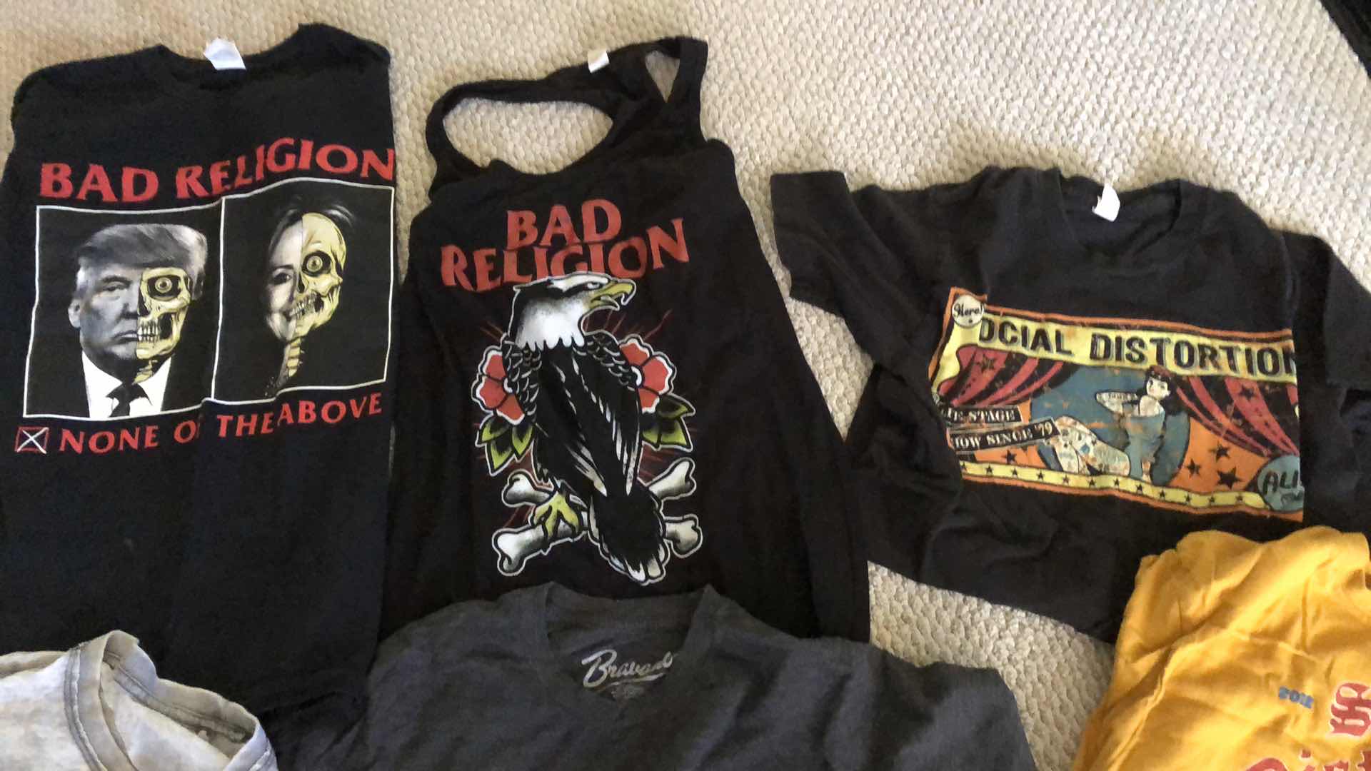 Photo 1 of 8-T-SHIRTS SIZE (S-M)