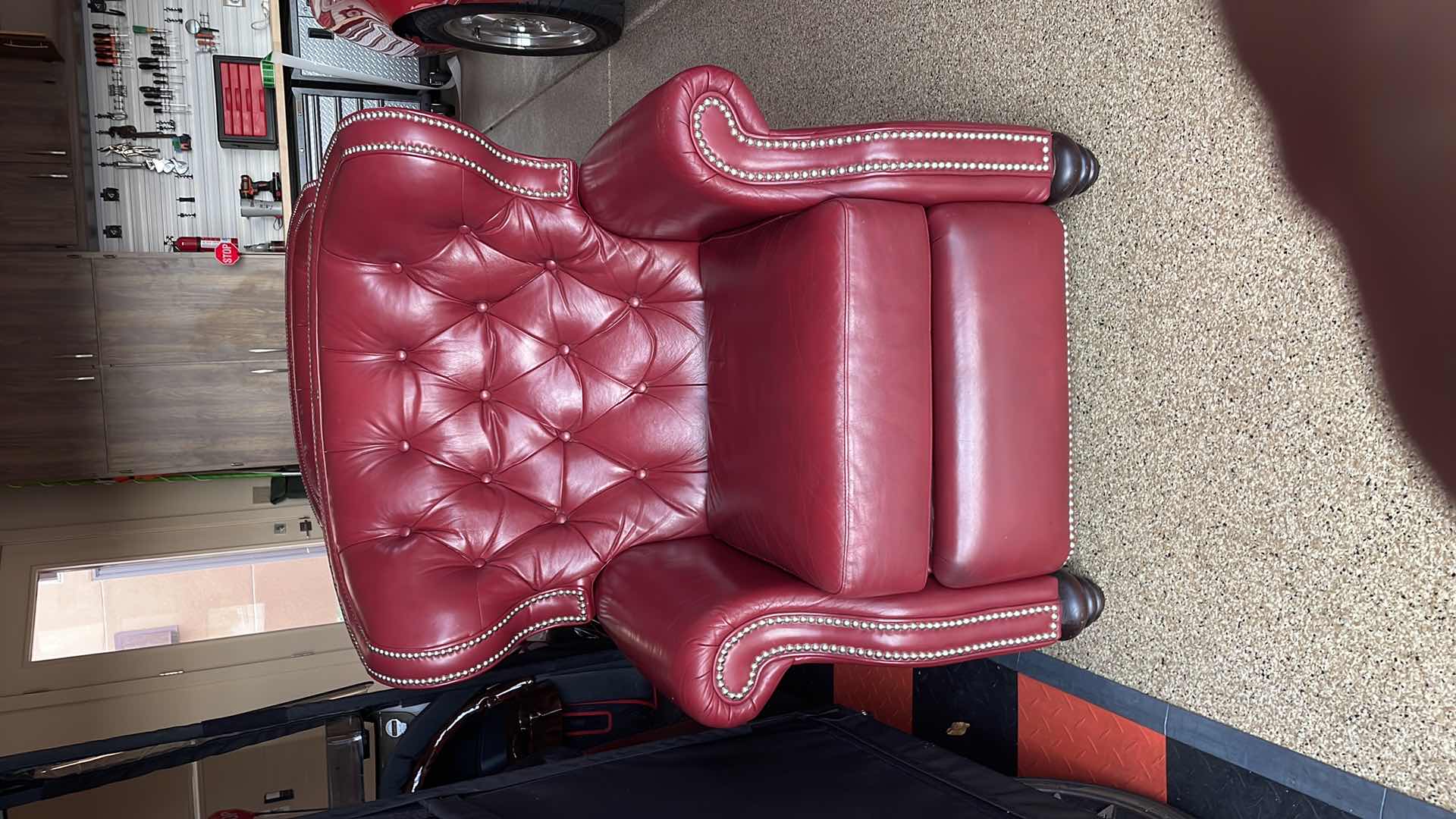 Photo 1 of COMFORT DESIGN LEAN BACK RECLINER