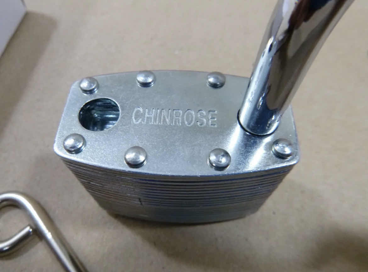 Photo 3 of 7× CHINROSE RESETTABLE
COMBINATION PADLOCK W/ U.S.
INSIGNIA STAMPED ON FACE