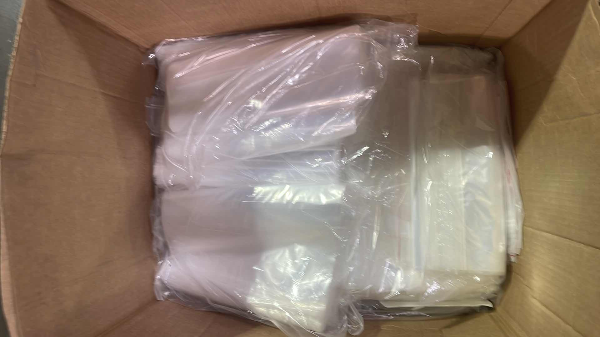 Photo 1 of 13" X 18" 2 MIL CLEAR RECLOSABLE ZIP PLASTIC POLY BAGS WITH RESEALABLE LOCK SEAL ZIPPER